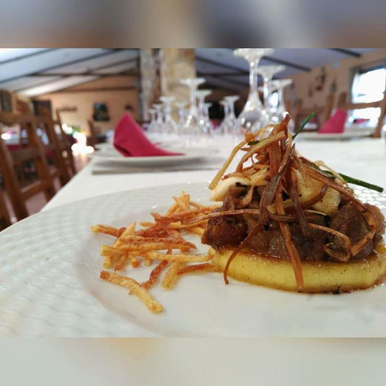 Valdolazaro Guest House Los Navalucillos ภายนอก รูปภาพ